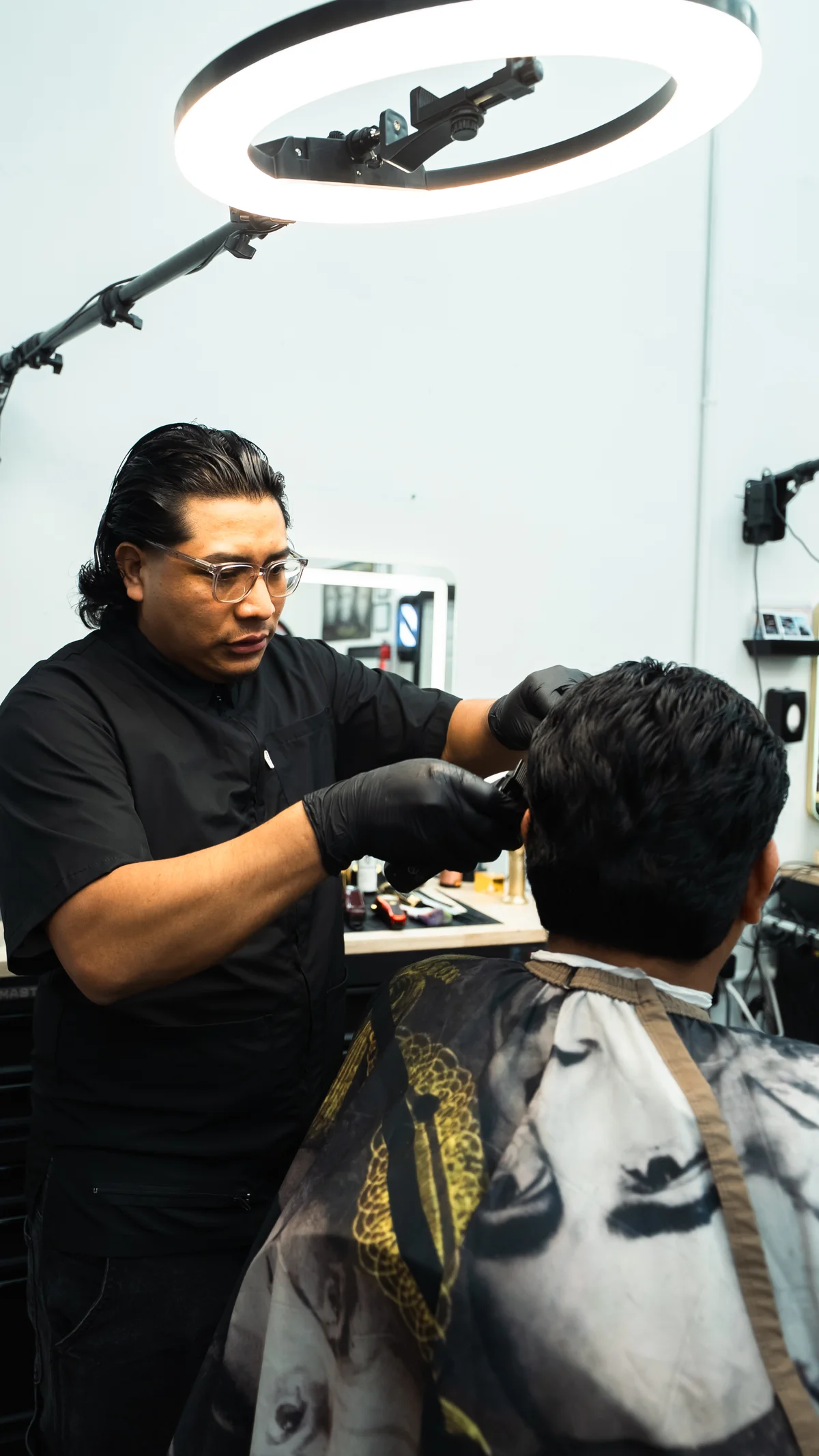 Sergio with precision clippers at Presidential Fades